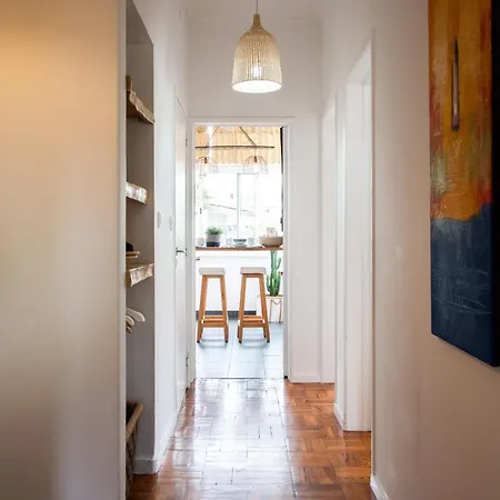 Elegant In With Fireplace - 80 M² * קסקאיס