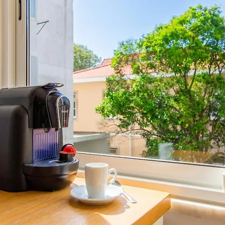 Apartment Elegant In With Fireplace - 80 M² Cascais