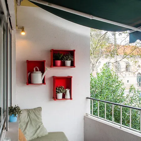 Elegant In With Fireplace - 80 M² * Cascaes