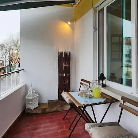 Elegant In With Fireplace - 80 M² Apartamento *