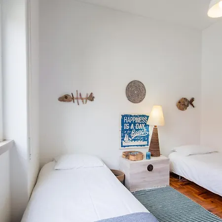 Elegant In With Fireplace - 80 M² *