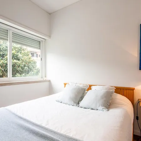 Elegant In With Fireplace - 80 M² * Cascaes