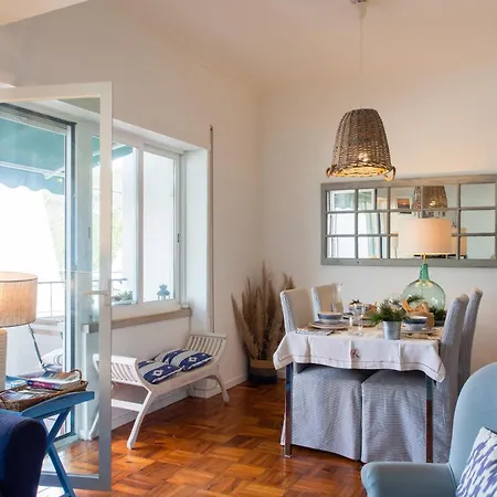 Elegant In With Fireplace - 80 M² Cascaes