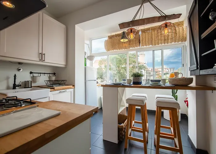 דירה Elegant In With Fireplace - 80 M²